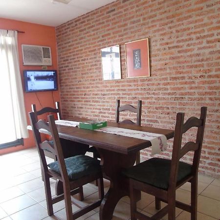 Are Pora Apartment Corrientes Luaran gambar