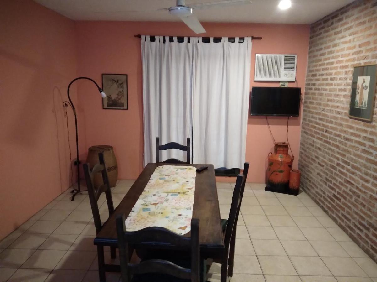 Are Pora Apartment Corrientes Luaran gambar